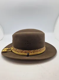 Sjælden original sommerhat fra det Salt Lake County police med slangeskind