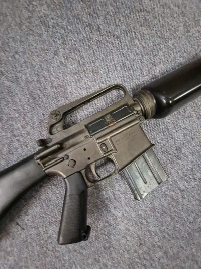 Amerikansk Colt M/16 riffel (Replica) fuld vægt og metal