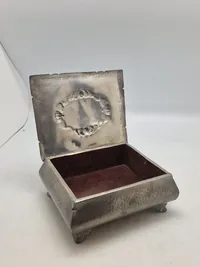 Originalt ww1 skrin med Jernkors på låget