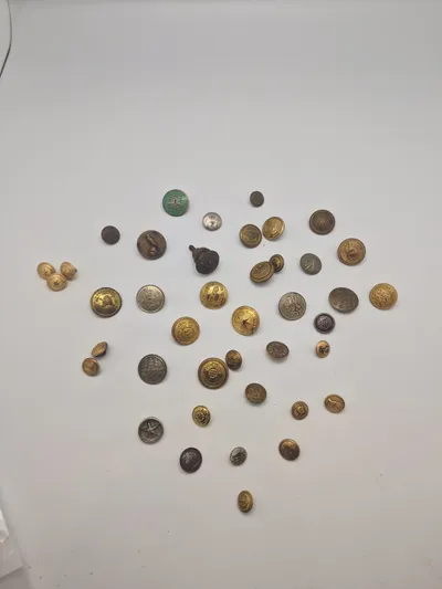 Samling diverse knapper