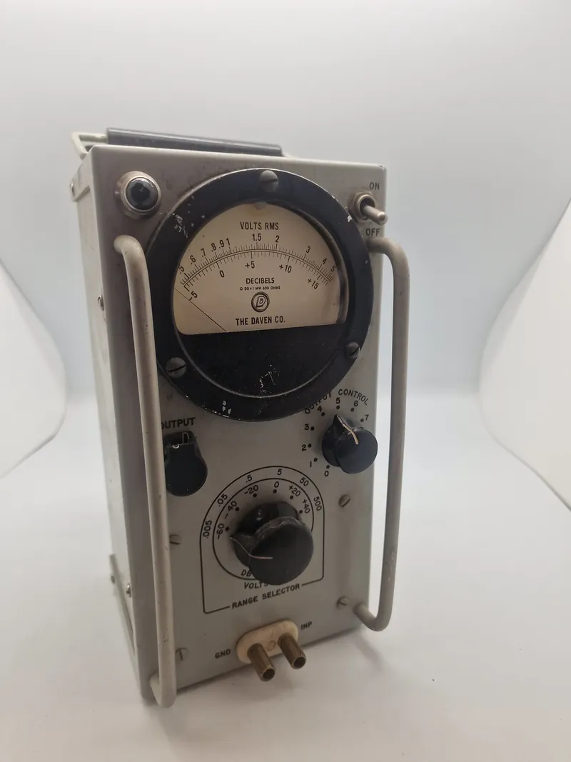 Originalt multimeter fra det amerikanske forsvar