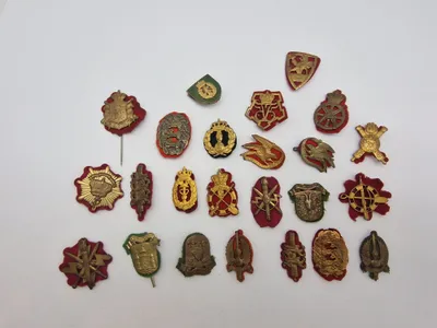 Samling danske regiments mærker