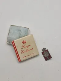 Originalt Georg Jensen kongemærke med æske (Herre)