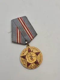 Original Jubilæumsmedalje '50 år for USSR's væbnede styrker'"