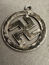 Originalt sympatisør halssmykke