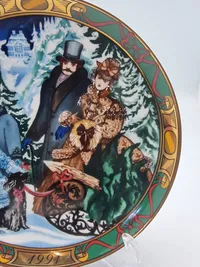 Original Royal Copenhagen samleplatte fra serien "Den Kære Familie".