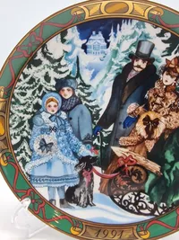 Original Royal Copenhagen samleplatte fra serien "Den Kære Familie".