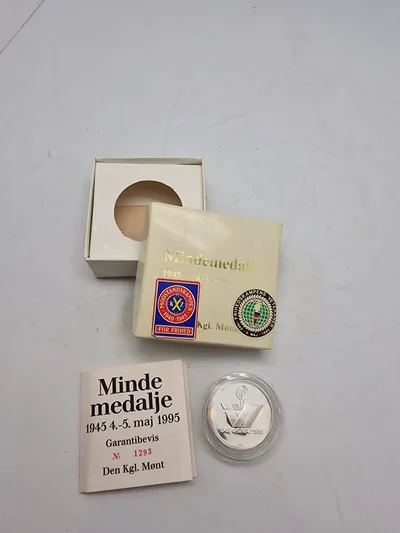 Mindesmønt 1945-1995, vægt 31 gram finsølv