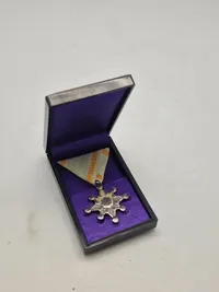 WWII 1939-1945 IMPERIAL JAPAN 7th ORDER OF SACRED TREASURE MILITARY CASED MEDAL