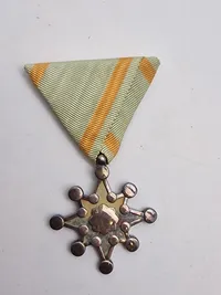 WWII 1939-1945 IMPERIAL JAPAN 7th ORDER OF SACRED TREASURE MILITARY CASED MEDAL