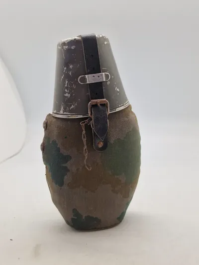 Original DDR feltflaske i den sjældne Blumentarn camouflage