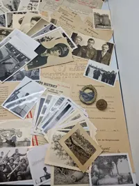 Stort originalt Kriegsmarine lot fra samme mand , Badge efter 45