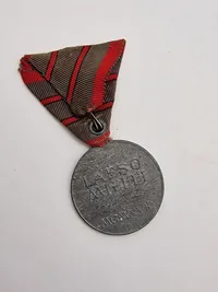 Original Verwundetenmedaille fra Østrig-Ungarn, etableret i 1917 af kejser Karl I.
