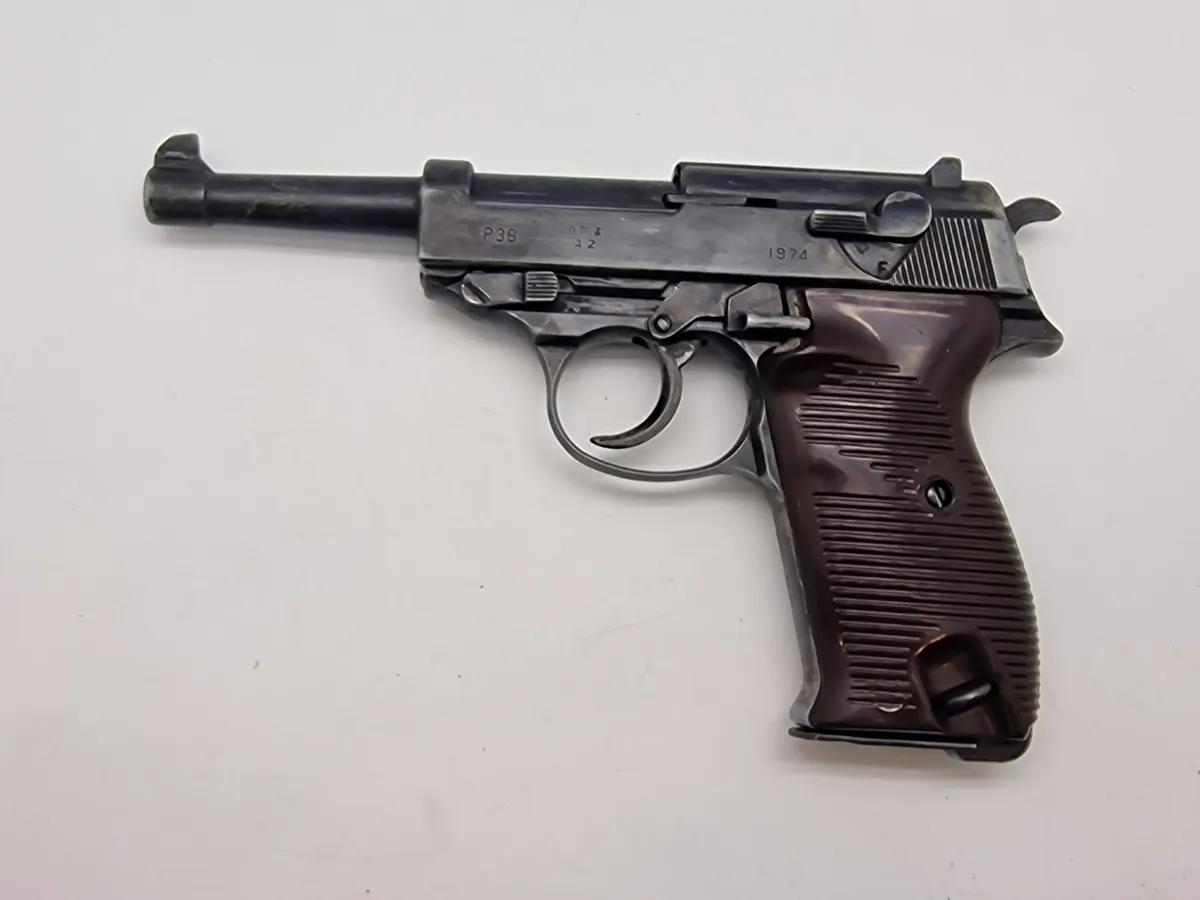 Replica af tysk Walther P38