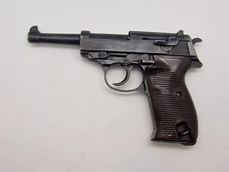 Replica af tysk Walther P38