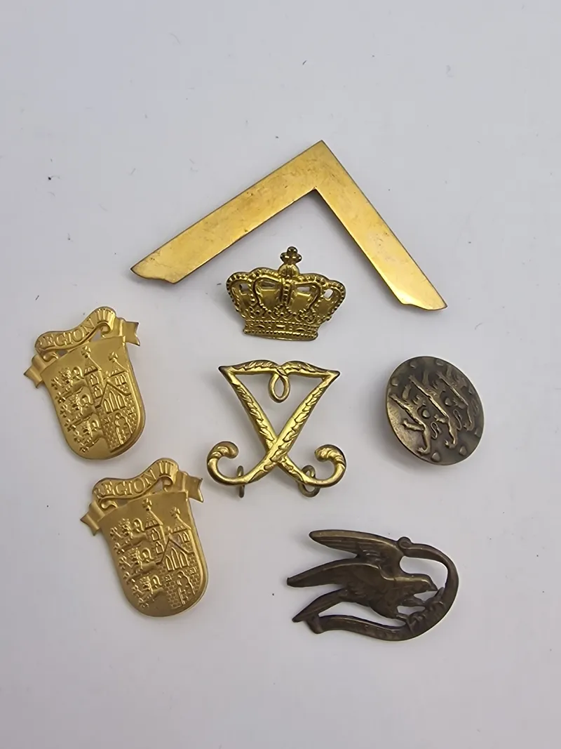 Samling diverse dansk militaria