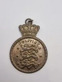 Originalt M/38 politi skilt og originalt skilt fra CB politi - ww2