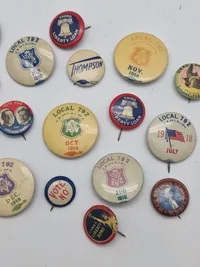 Originale pins -LOCAL 792