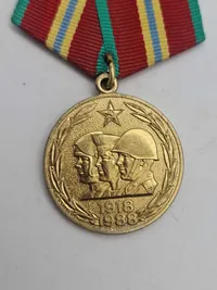 Originale russiske medaljer (Jubilæumsmedaljen "30-års dagen for sejren i den Store Fædrelandskrig 1941-1945" &  Jubilæumsmedaljen "70 år for Sovjetunionens væbnede styrker”)