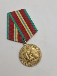 Originale russiske medaljer (Jubilæumsmedaljen "30-års dagen for sejren i den Store Fædrelandskrig 1941-1945" &  Jubilæumsmedaljen "70 år for Sovjetunionens væbnede styrker”)