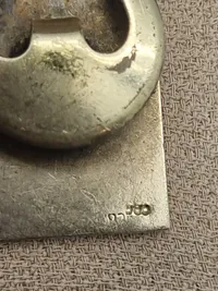 Originalt kongemærke i æske - Georg Jensen, sterlingsølv & emalje - lavet i anledning af kong Christian X 70 års fødselsdag