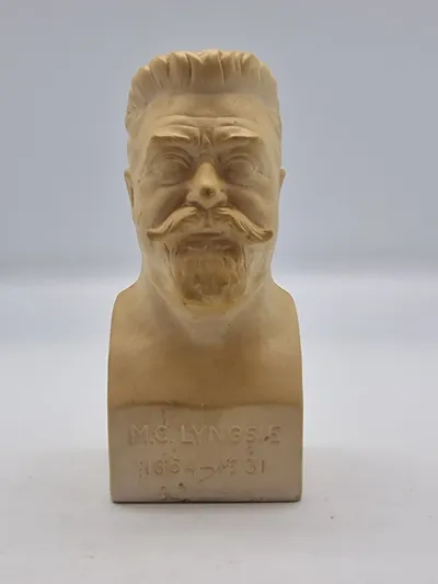 Søholm buste - M.C. Lyngsie - 14 cm høj