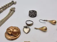 Lot diverse smykker