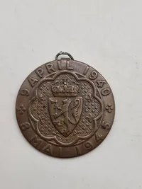 Lot diverse medaljer uden bånd