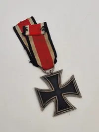 Originalt Eisernes Kreuz 2.kl med Hersteller Nr. 27 - Anton Schenkl's Nachfolger mit Sitz in Wien.