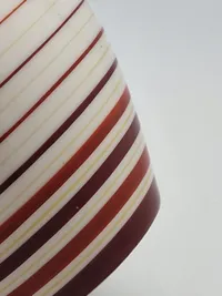 Ekstremt sjælden Allach porcelæns vase WW2 Model 502, designed by Franz Nagy. Height approximately 11 centimeters.