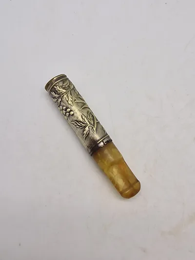 Cigaretrør med ornamenteretssølv