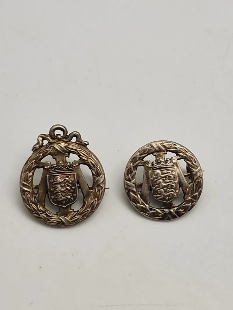 Originale Danske militære idrætsmærker - sølv