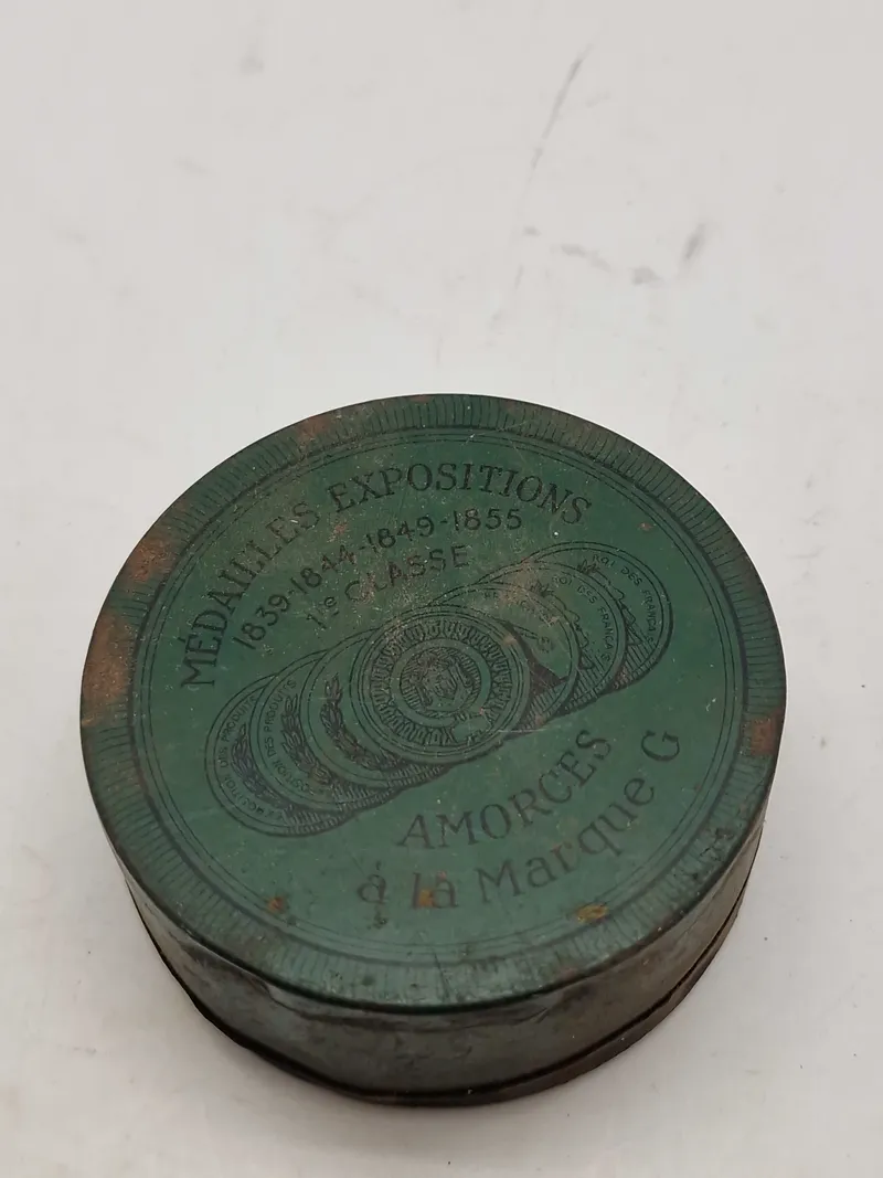 Original æske til fænghætter