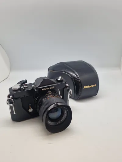 Nikon Nikormat kamera, med bule i linse