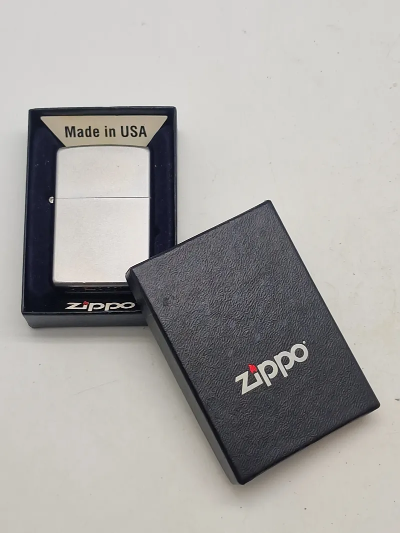 Original Zippo lighter med æske