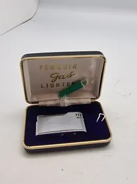 Penguin gas lighter