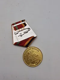 Original medalje 30-års dagen for sejren i den Store Fædrelandskrig 1941-1945 & Jubilæumsmedaljen "40-årsdagen for sejren i den Store Fædreslandskrig 1941-1945
