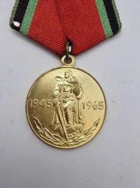 Original 30-års jubilæumsmedalje for Sovjetunionens væbnede styrker & Jubilæumsmedaljen "20-års dagen for sejren i den Store Fædrelandskrig 1941-1945