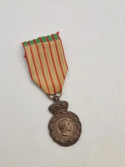Original Fransk Napoleons krigs deltager medalje ( også givet til Danskere ) Sankt Helena-medalje, også kendt som "Médaille de Sainte-Hélène"
