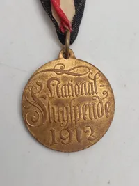 Original Rote Kreuz-Medaille, II. Klasse & Pre-WWI 1912 German National Flugspende Zeppelin Donation Bronze Medal