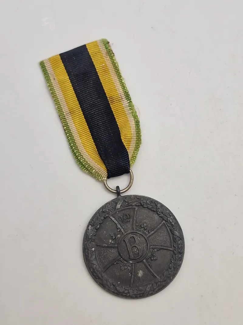 Original SACHSEN-MEININGEN MEDAILLE FÜR VERDIENST IM KRIEGE 1918