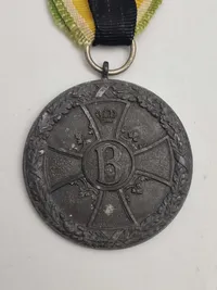 Original SACHSEN-MEININGEN MEDAILLE FÜR VERDIENST IM KRIEGE 1918
