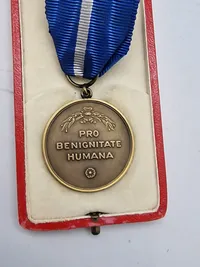 Original Finland Pro Bengnitate Humana Medal