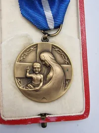 Original Finland Pro Bengnitate Humana Medal