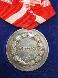 Original Kong Christian X fortjenestmedalje - sølv Navngiven: Anders Eilersen