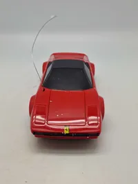 Fjernstyret Ferrari med æske