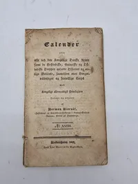 Calenderover
alle ved den Kongelige Danske Armee samt de Vestindiske, Guineiske og Ost indiske Tropper ansatte Officerer og øv rige Betiente, saavelsom over Borger- våbninger og fricvillige Corps 1832