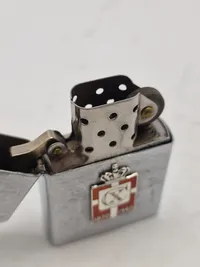 Zippolighter med kongemærke