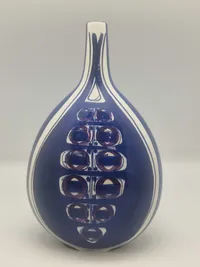 Tenera "Eye" vase designet af Inge-Lise Koefoed for Royal Copenhagen/Aluminia i 1960'erne