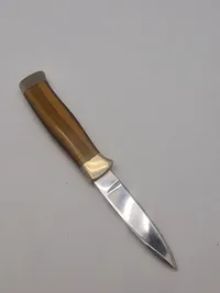 Dansk håndlavet kniv med greb af Tigerøje. Ekstremt veludført